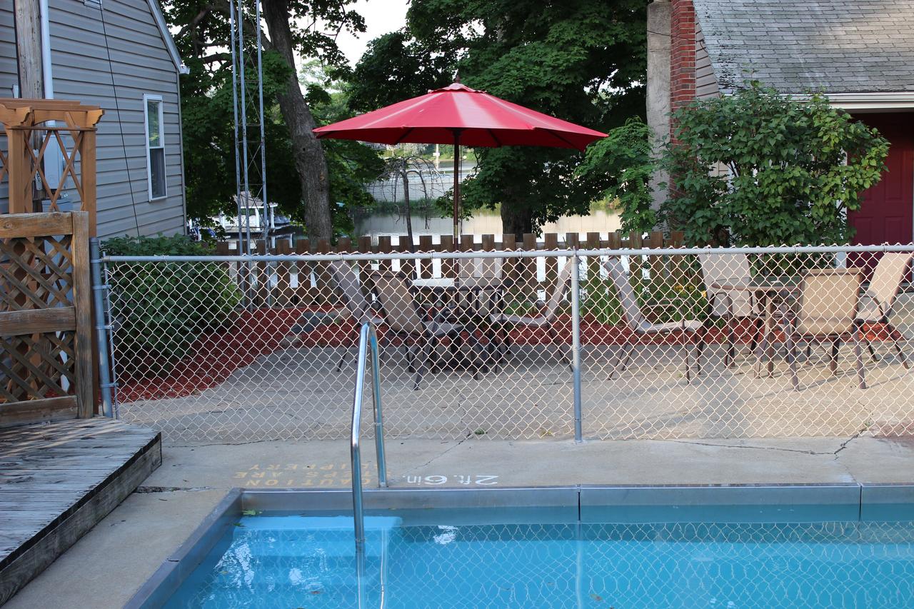 Pirate's Cove Resort - thumb 32