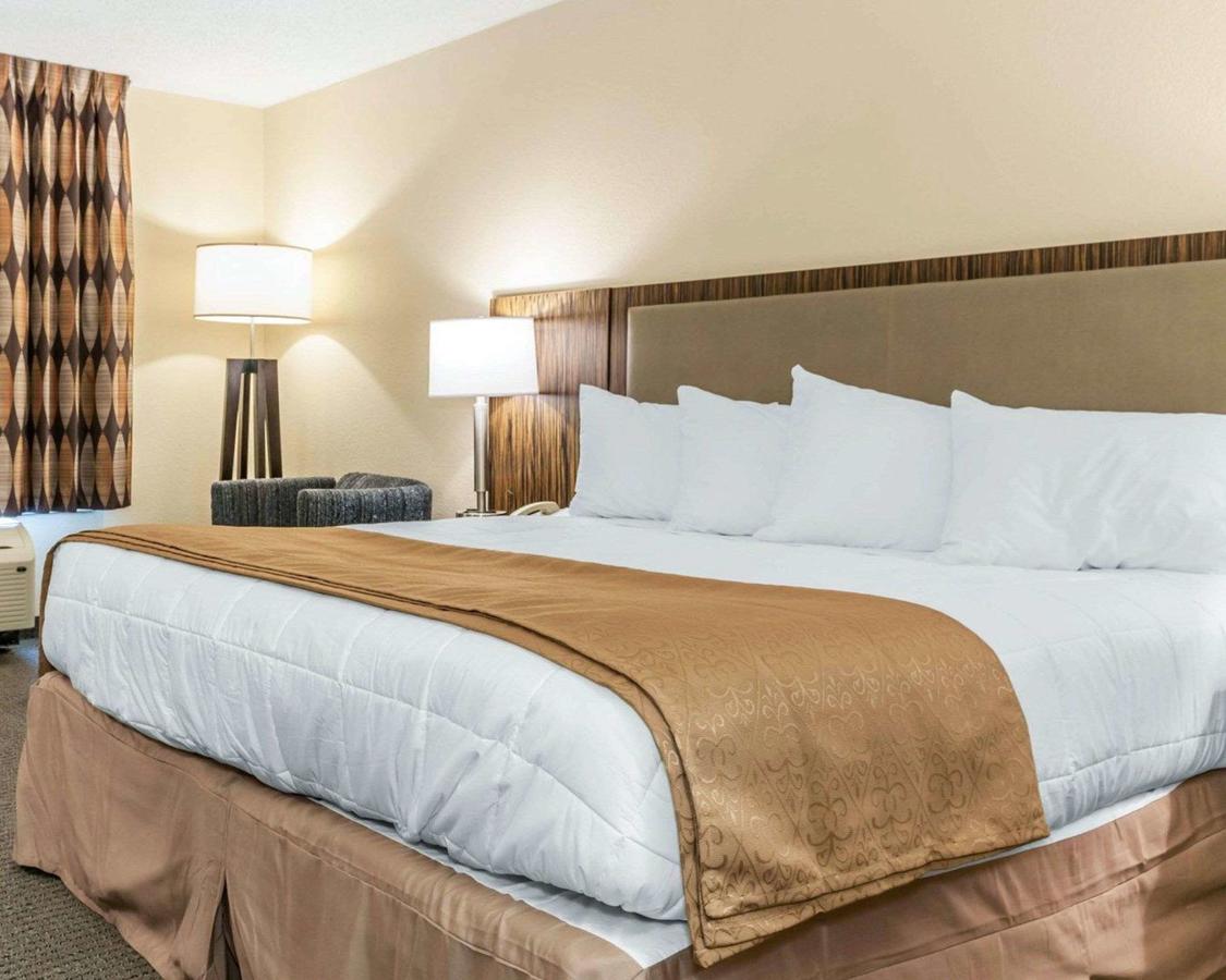 Quality Inn Northwest - thumb 20