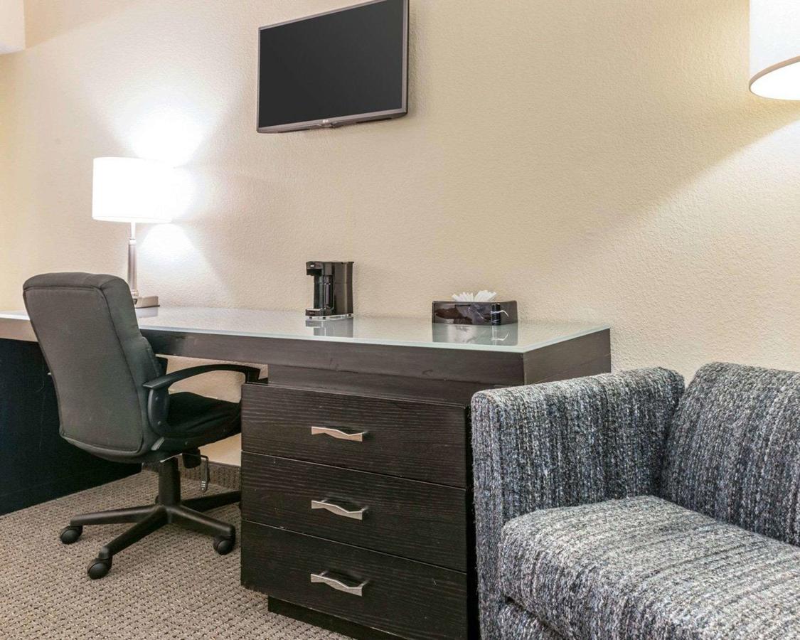 Quality Inn Northwest - thumb 18