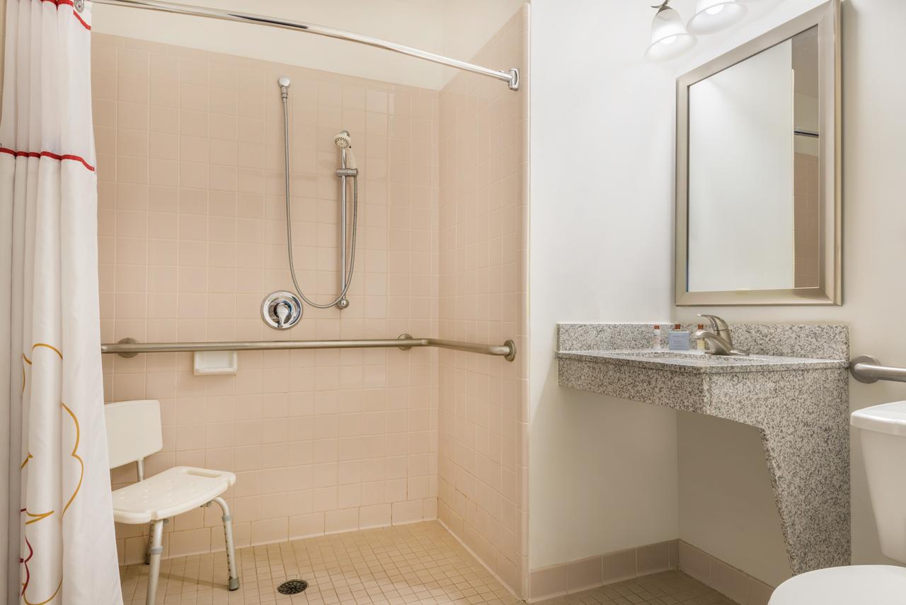 Hawthorn Suites By Wyndham Louisville North - thumb 21