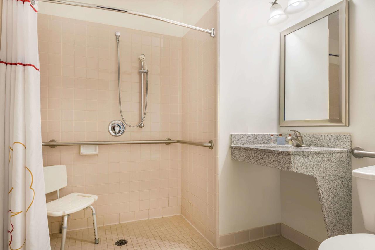 Hawthorn Suites By Wyndham Louisville North - thumb 29
