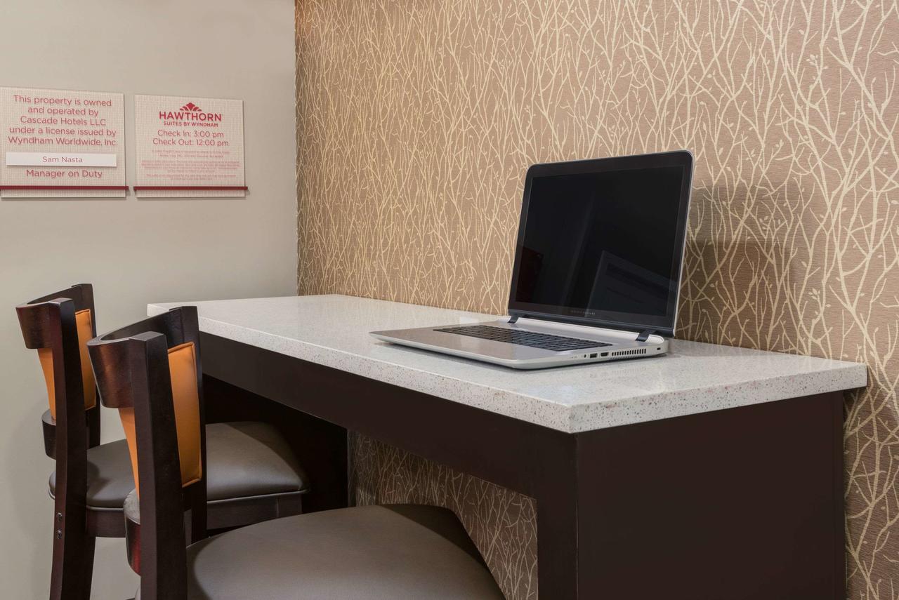 Hawthorn Suites By Wyndham Louisville North - thumb 35