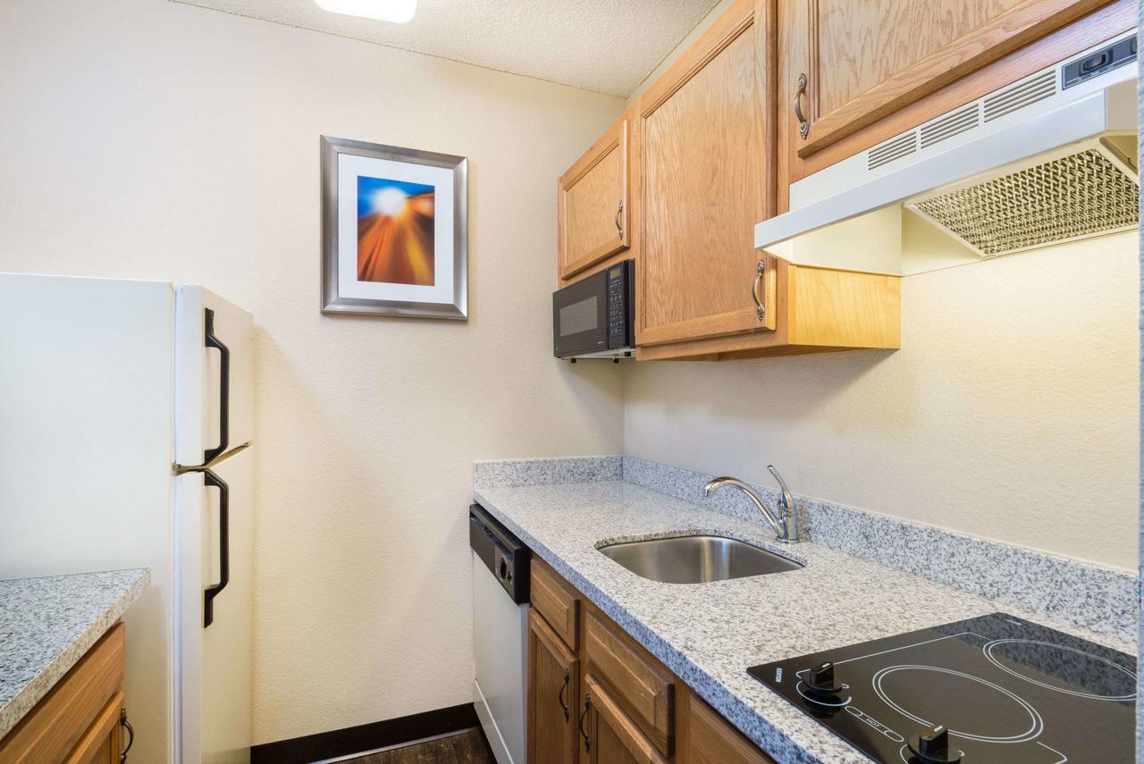 Hawthorn Suites By Wyndham Louisville North - thumb 33