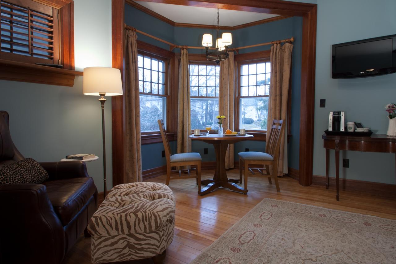 Showers Inn - thumb 29