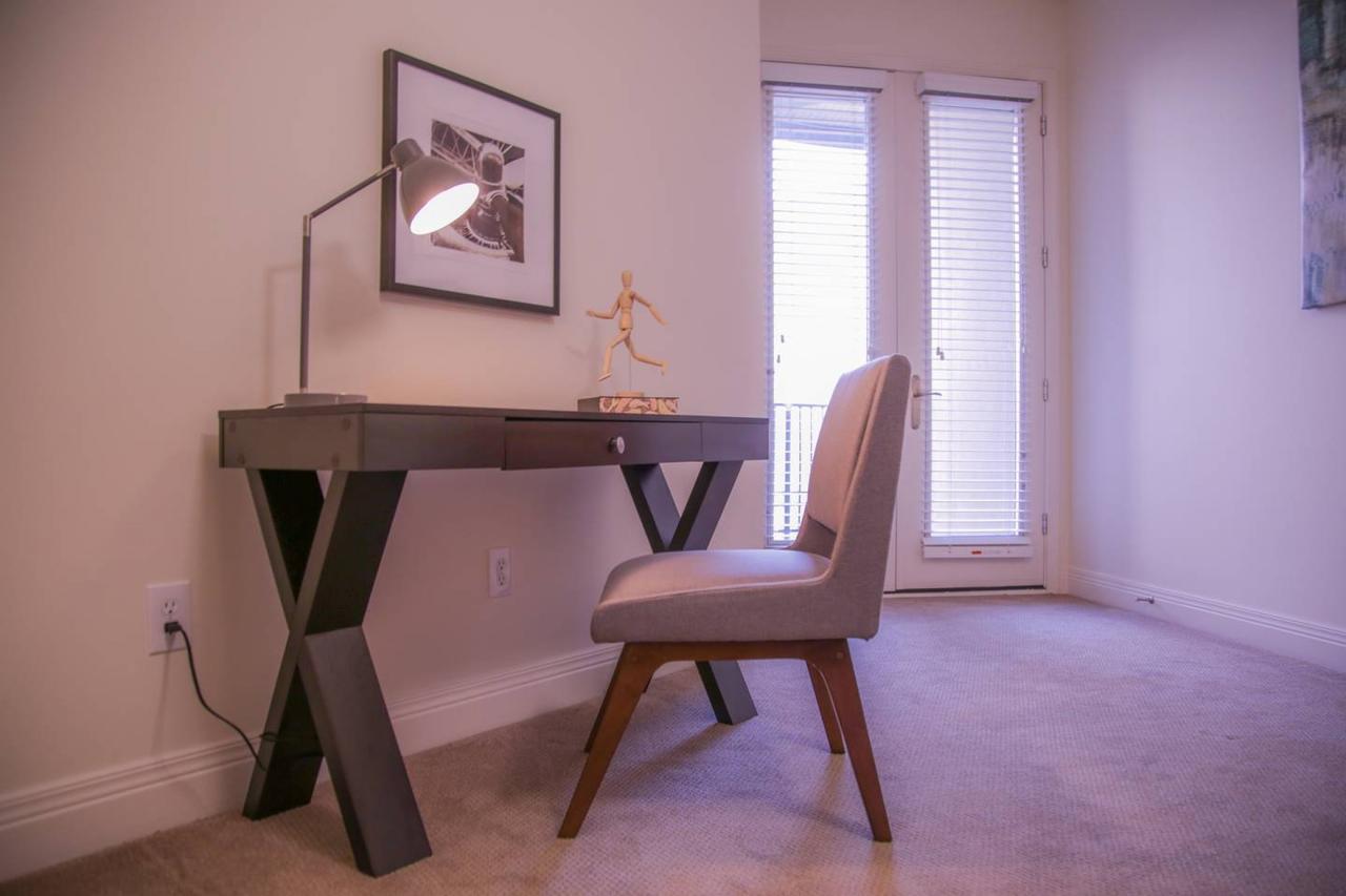 SOPHISTICATED 1BR APT NEAR DOWNTOWN & MASS AVE - thumb 20