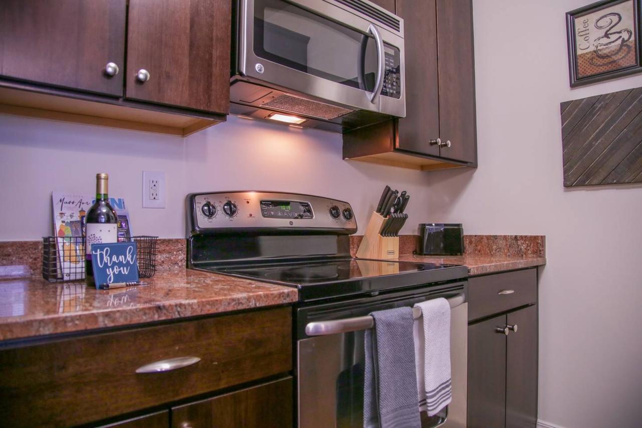 SOPHISTICATED 1BR APT NEAR DOWNTOWN & MASS AVE - thumb 25