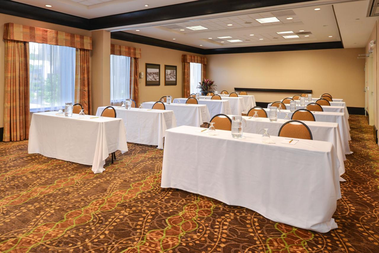 Hilton Garden Inn Terre Haute - thumb 16