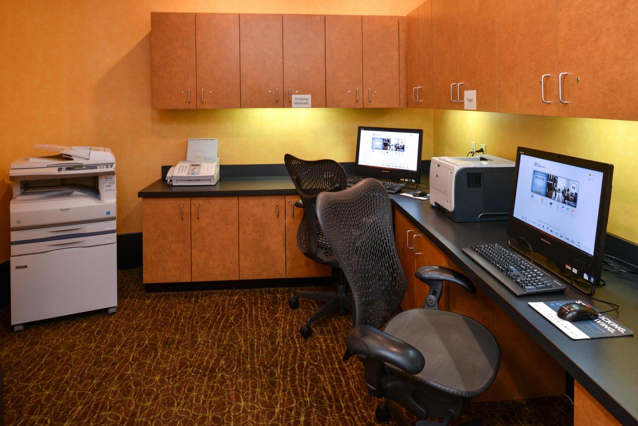 Hilton Garden Inn Terre Haute - thumb 23
