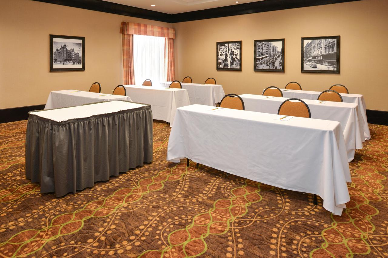 Hilton Garden Inn Terre Haute - thumb 11
