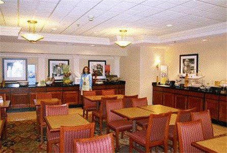 Hampton Inn Princeton - thumb 14