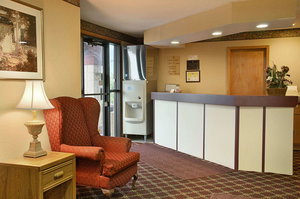 Super 8 By Wyndham Brownsburg