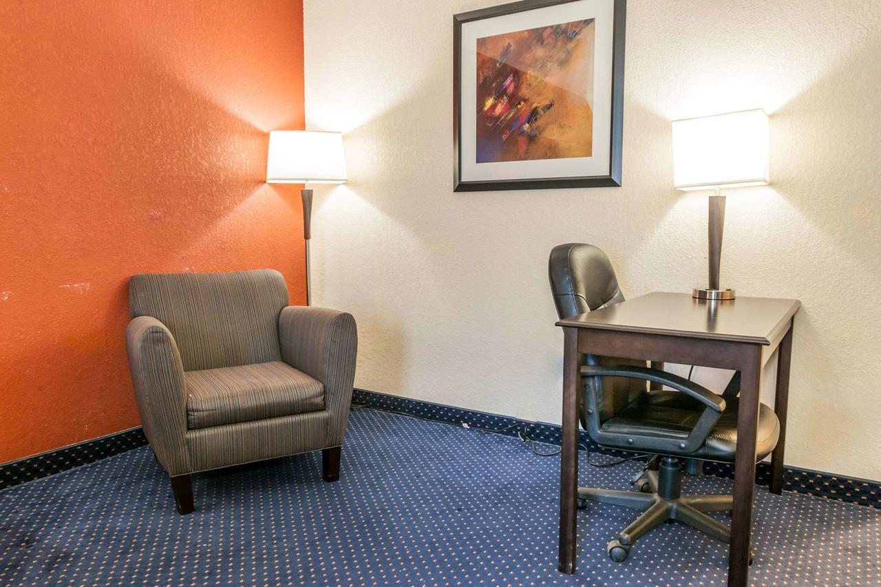 Quality Inn Seymour I-65 - thumb 32