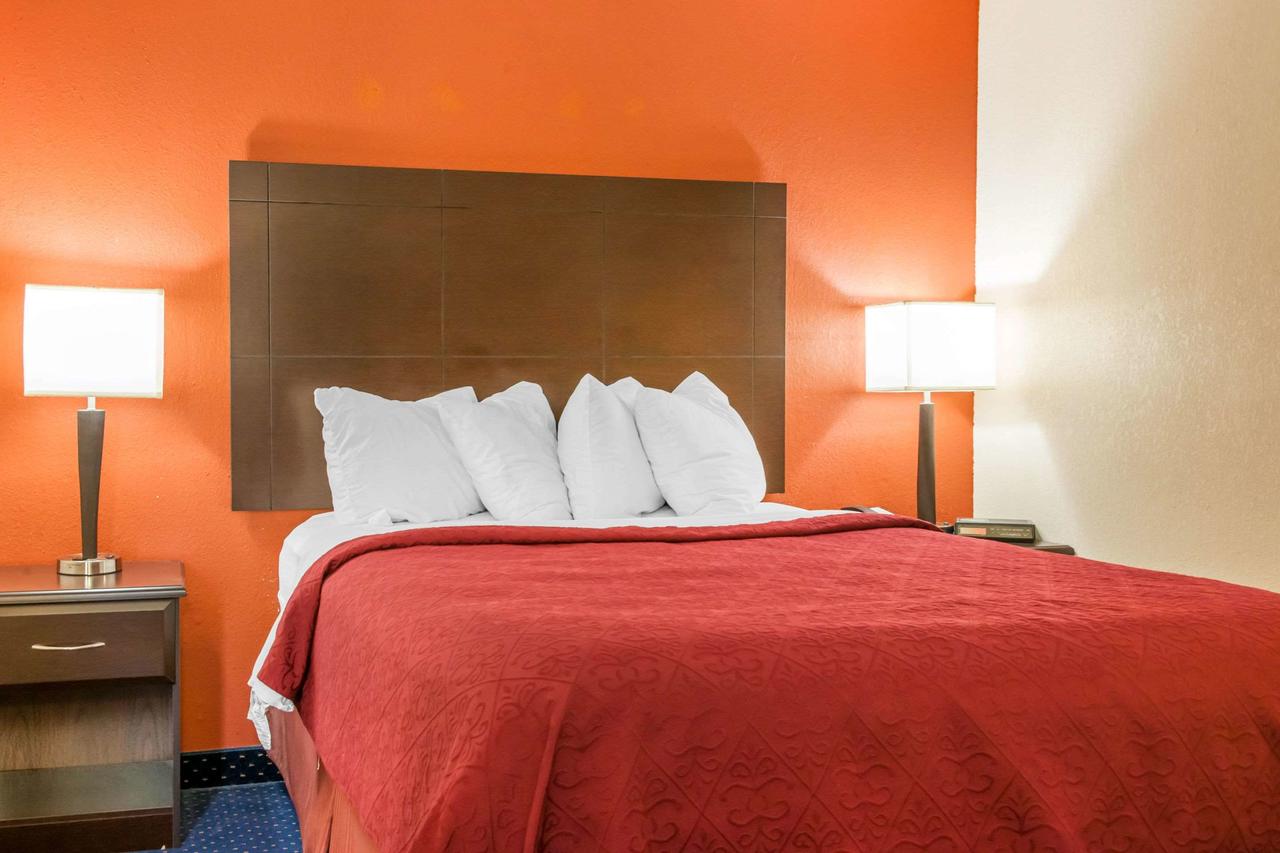 Quality Inn Seymour I-65 - thumb 12