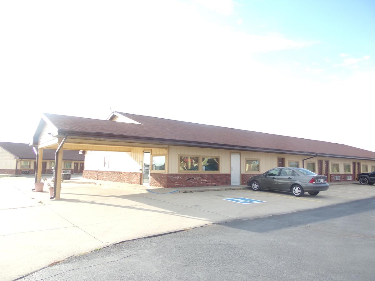 Huggy Bear Motel - Warren - thumb 2