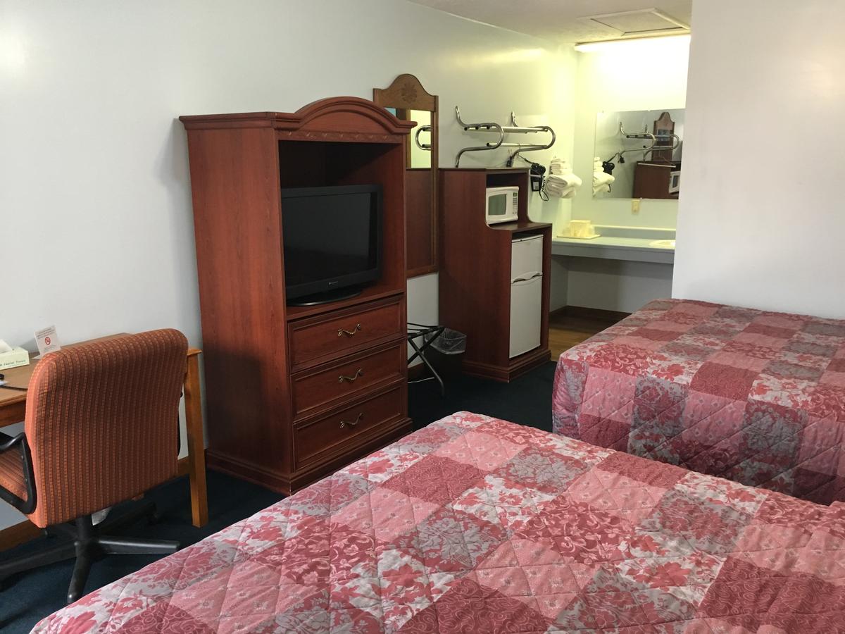 Huggy Bear Motel - Warren - thumb 9