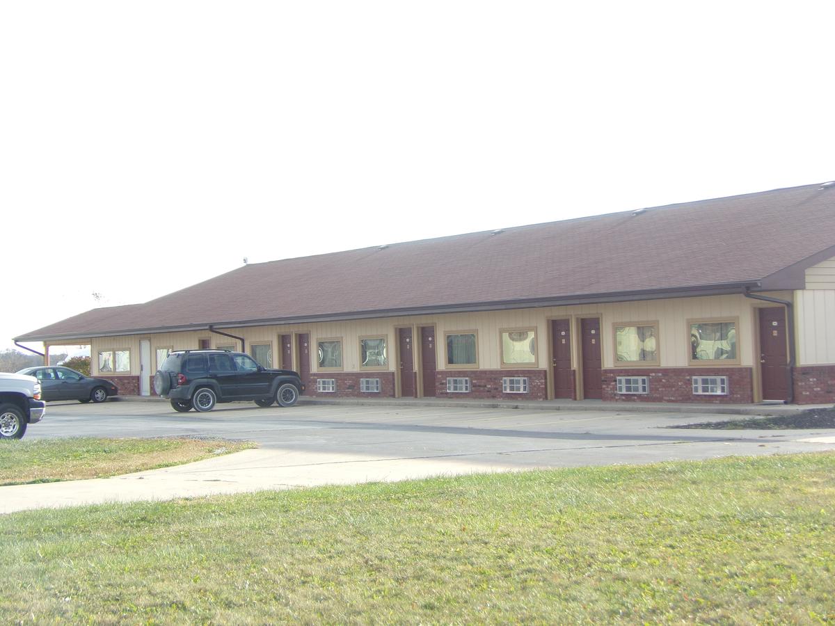 Huggy Bear Motel - Warren - thumb 3