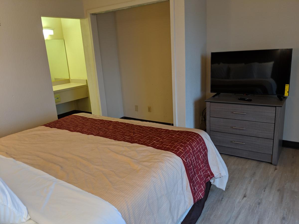 One Life Studio And Suites - thumb 4