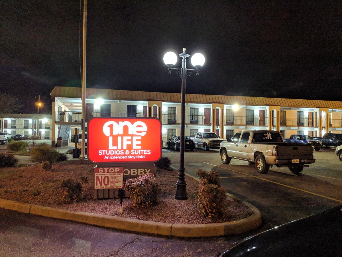 One Life Studio And Suites - thumb 3