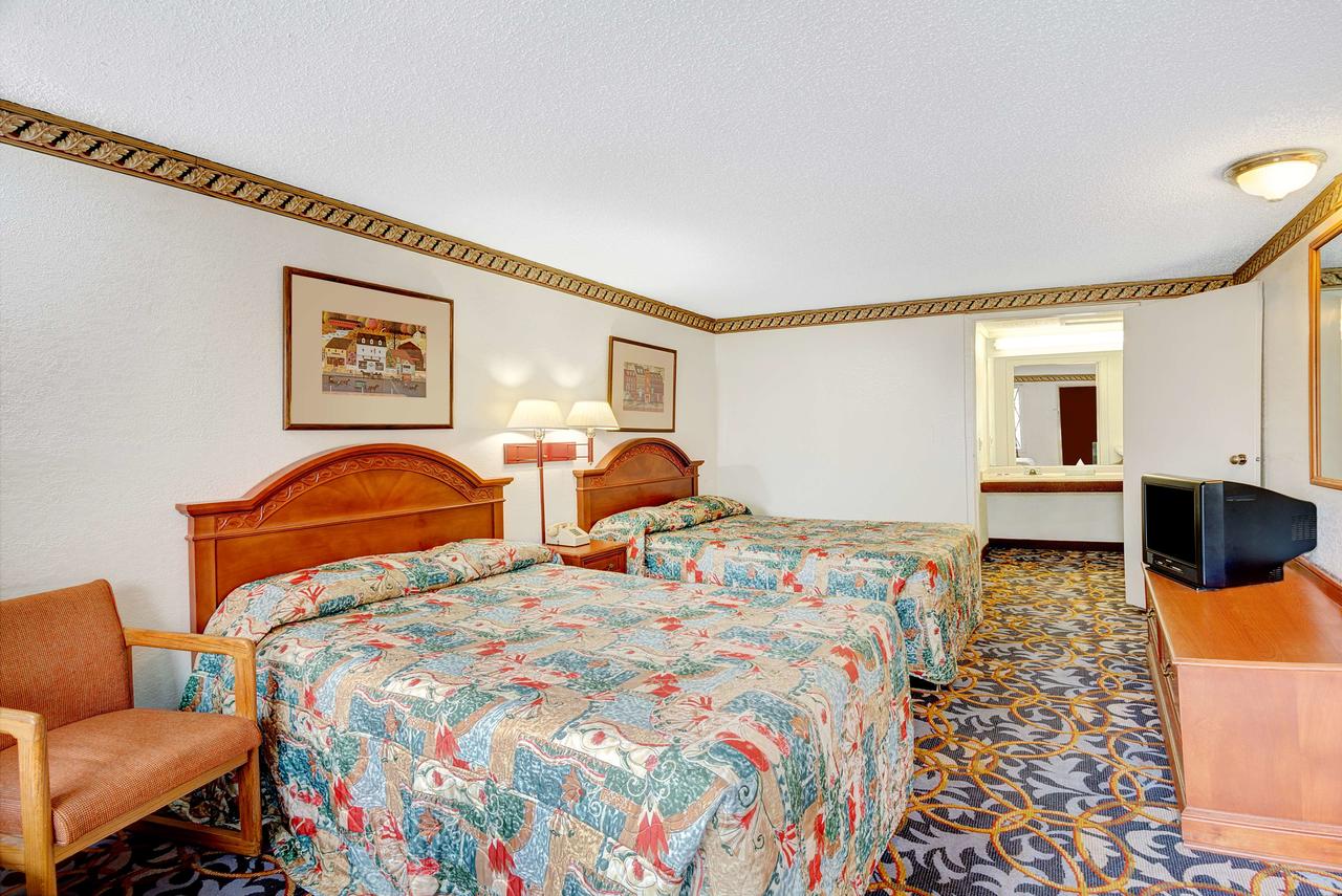 Express Inn Indianapolis - thumb 3