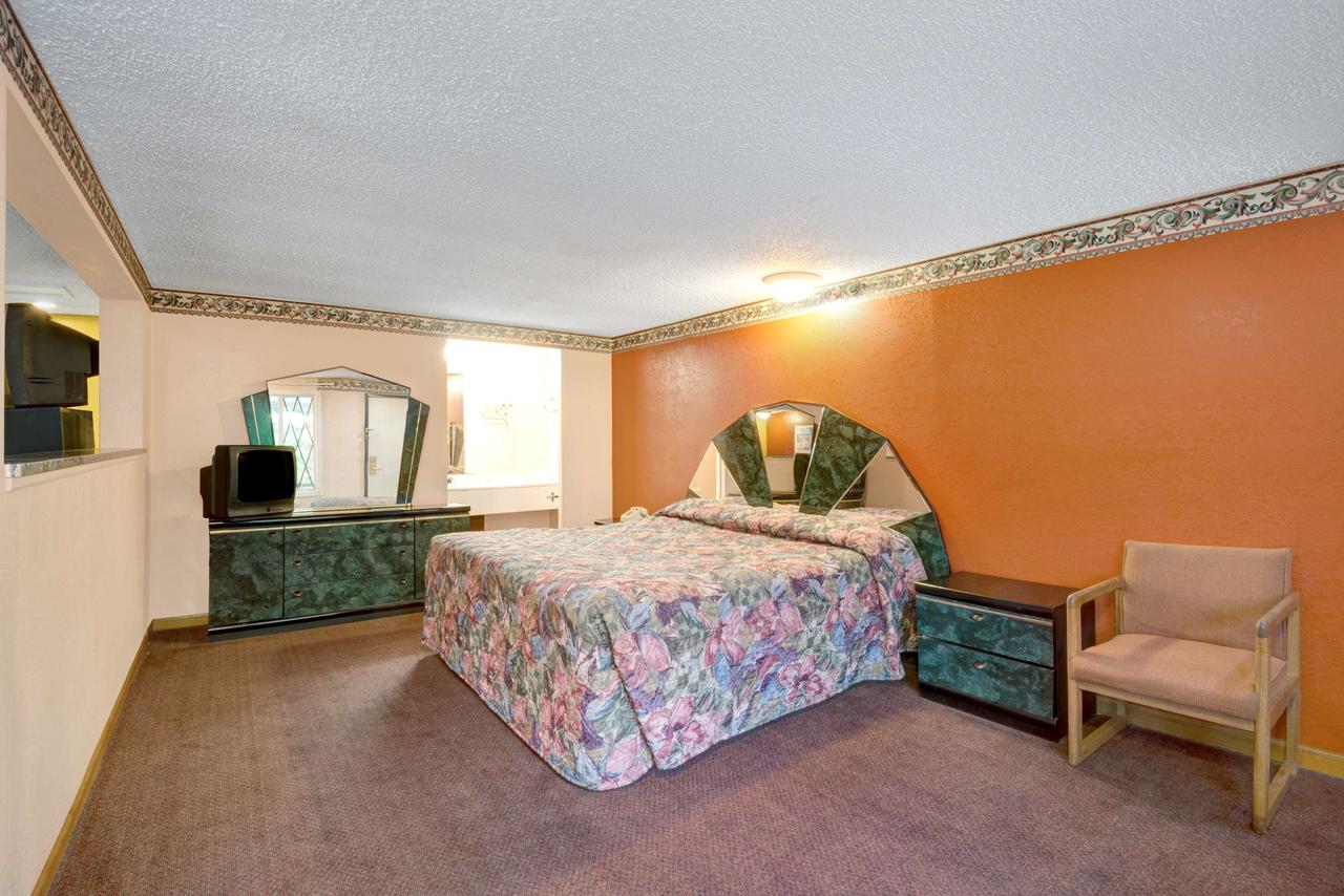 Express Inn Indianapolis - thumb 6