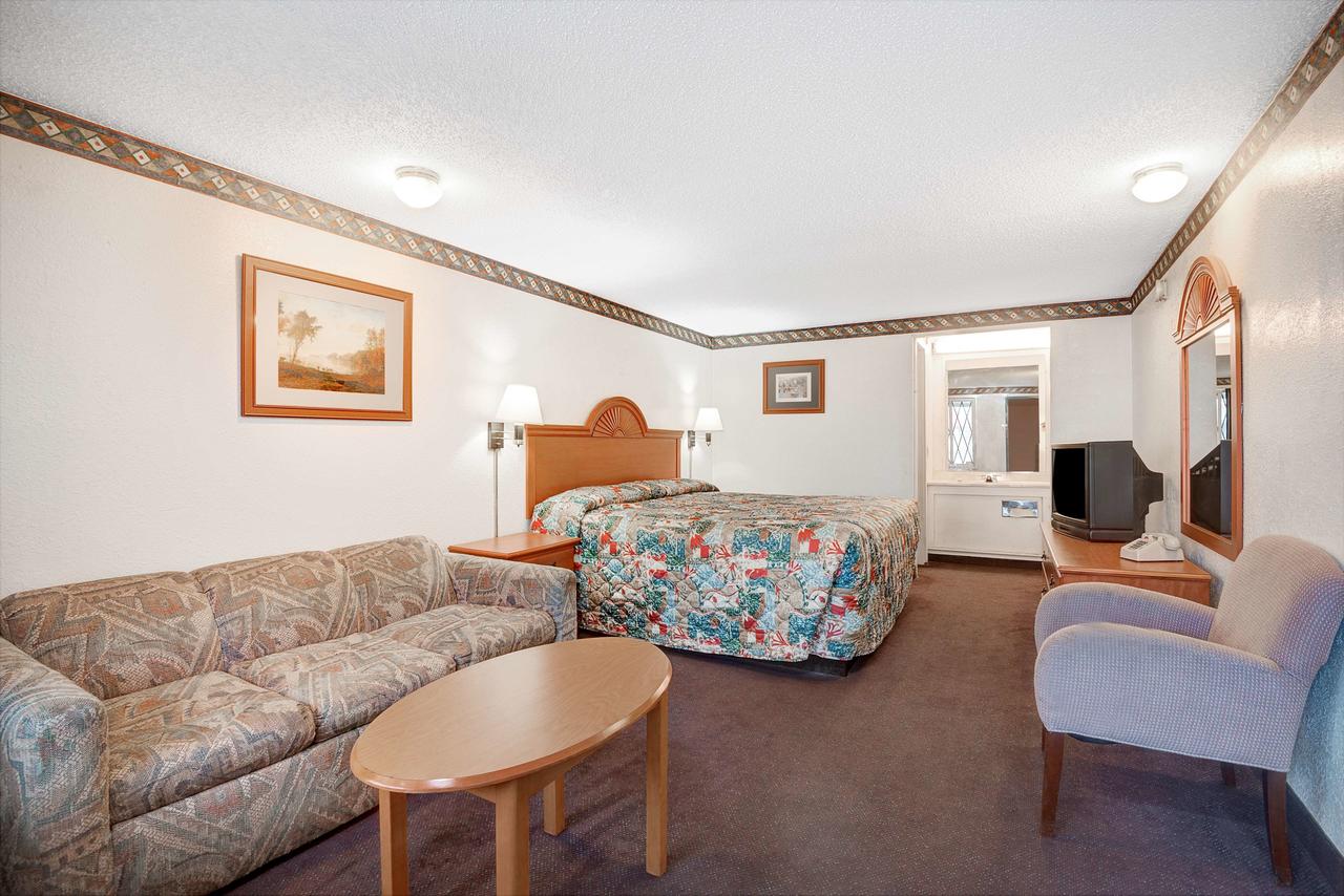 Express Inn Indianapolis - thumb 5