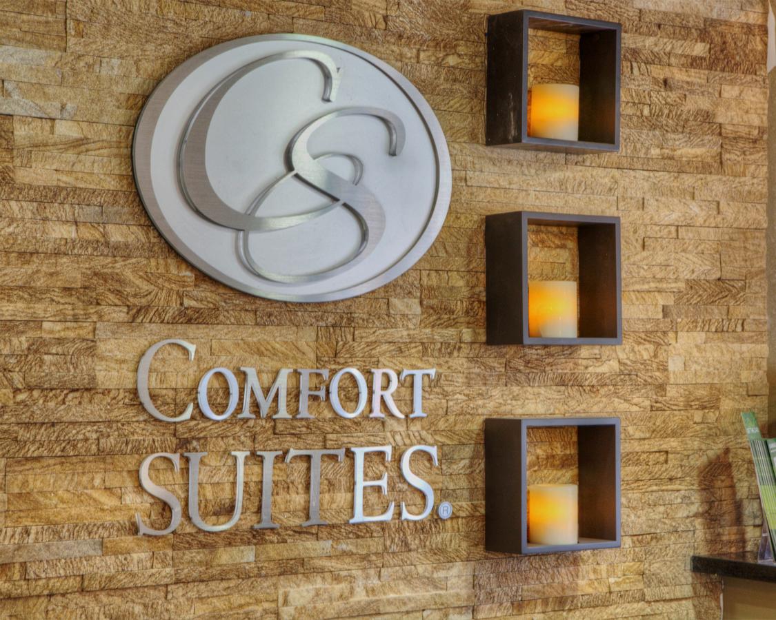 Comfort Suites Plymouth - thumb 21