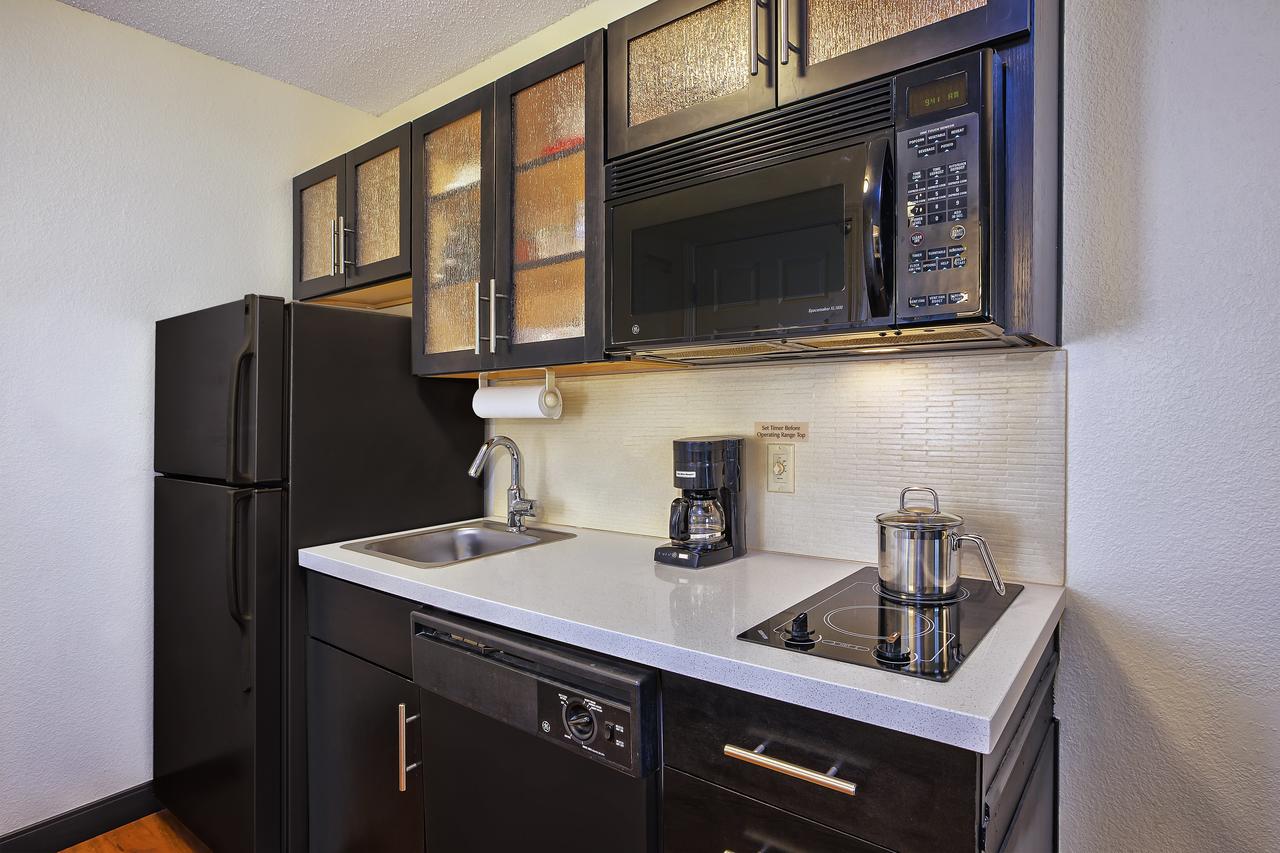 Candlewood Suites Indianapolis Northeast - thumb 3