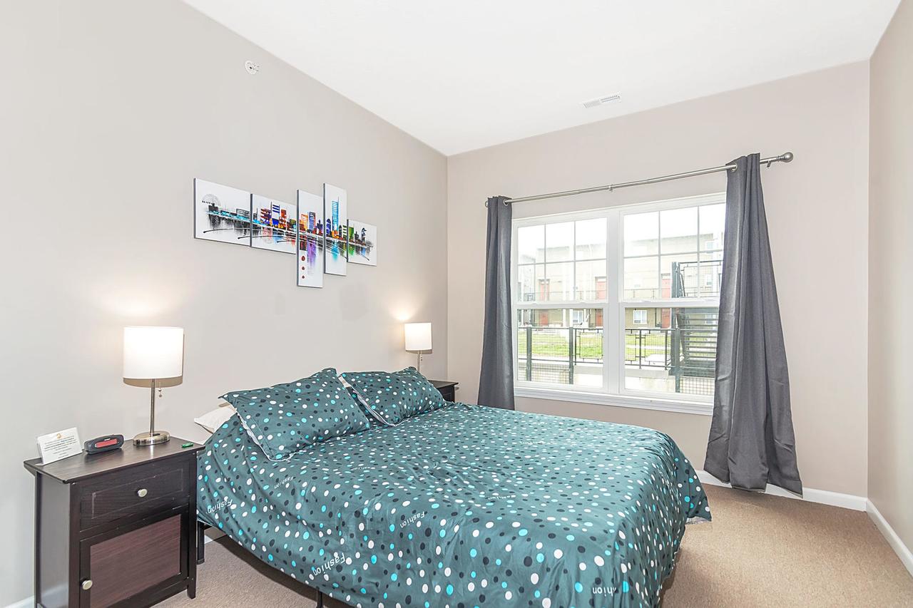 Your Home In Indy + FREE Private Parking, 5min Downtown - thumb 11