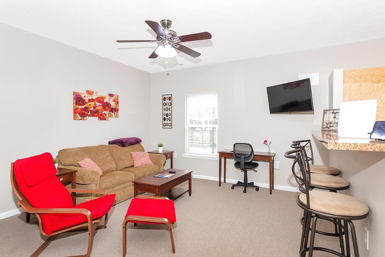 Your Home In Indy + FREE Private Parking, 5min Downtown - thumb 1