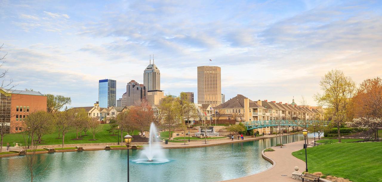 Your Home In Indy + FREE Private Parking, 5min Downtown