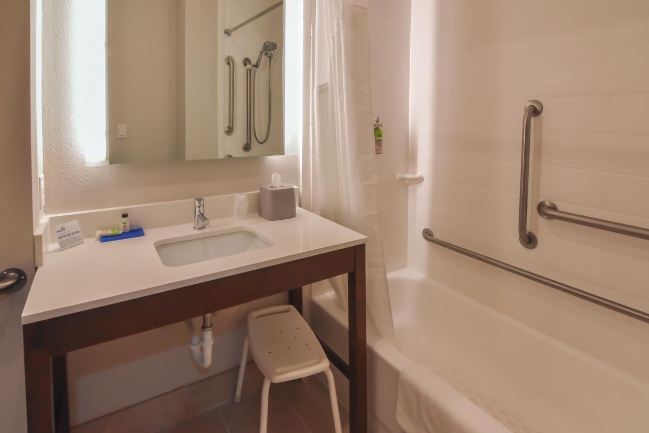 Holiday Inn Express & Suites - Indianapolis Northwest - thumb 25