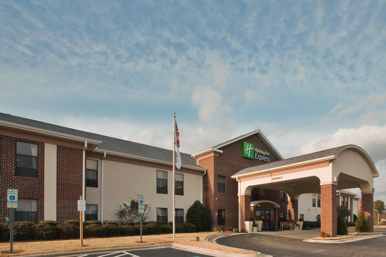 Holiday Inn Express Plymouth - thumb 0