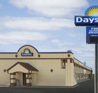 Days Inn by Wyndham Richmond - Accommodation Indiana