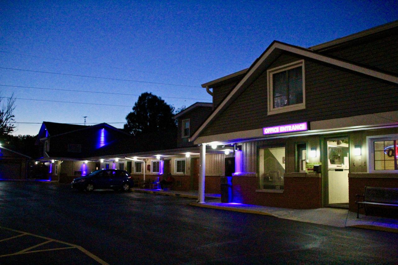 Campbell's Motel Scottsburg - thumb 36