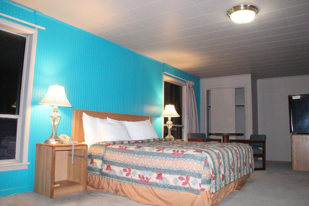 Campbell's Motel Scottsburg - thumb 12