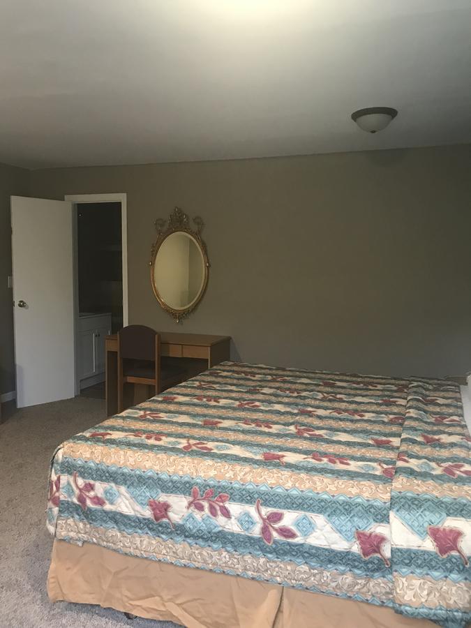 Campbell's Motel Scottsburg - thumb 6