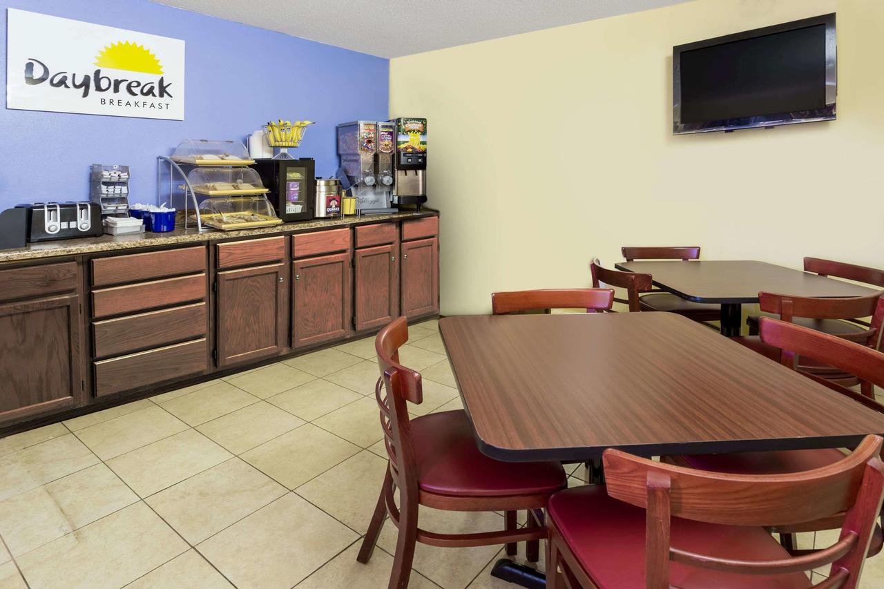 Days Inn By Wyndham Plymouth - thumb 21