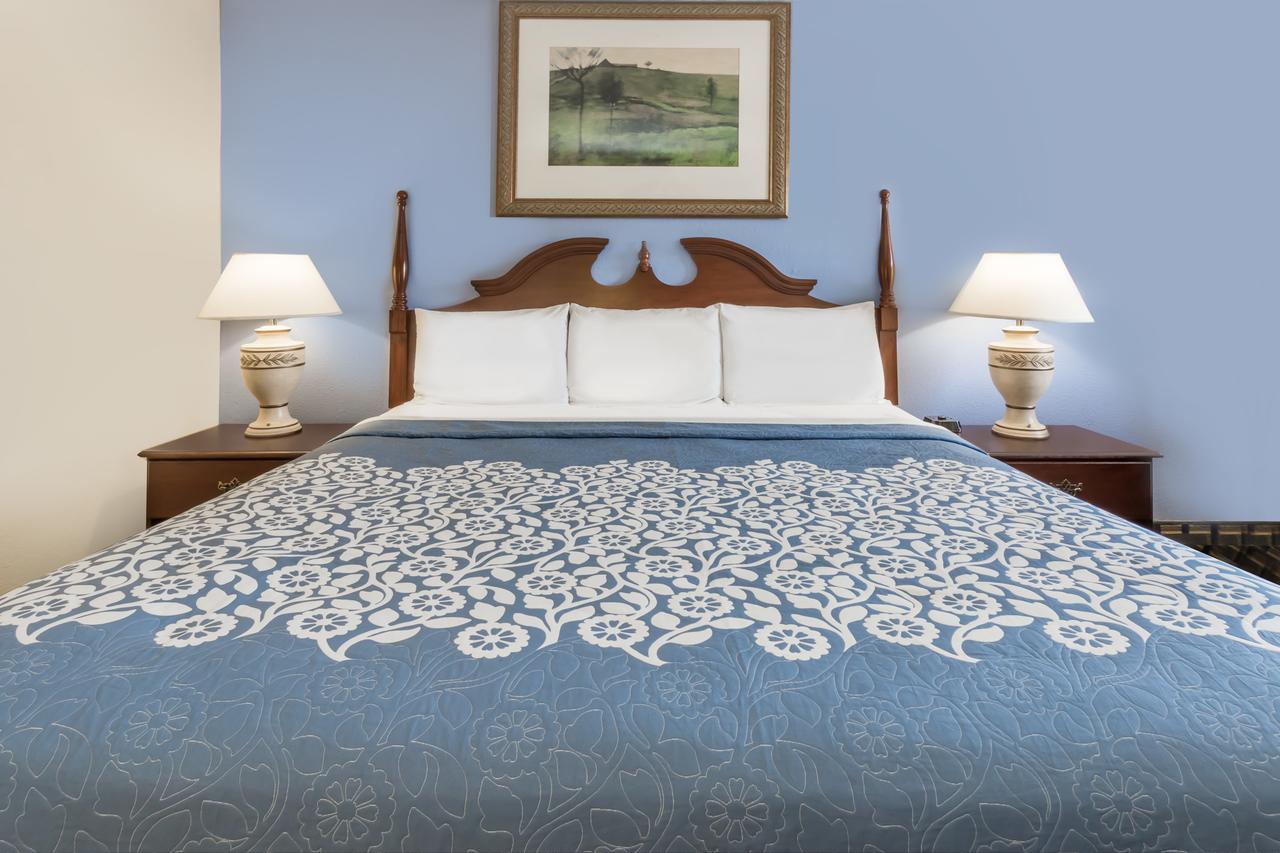 Days Inn By Wyndham Plymouth - thumb 11