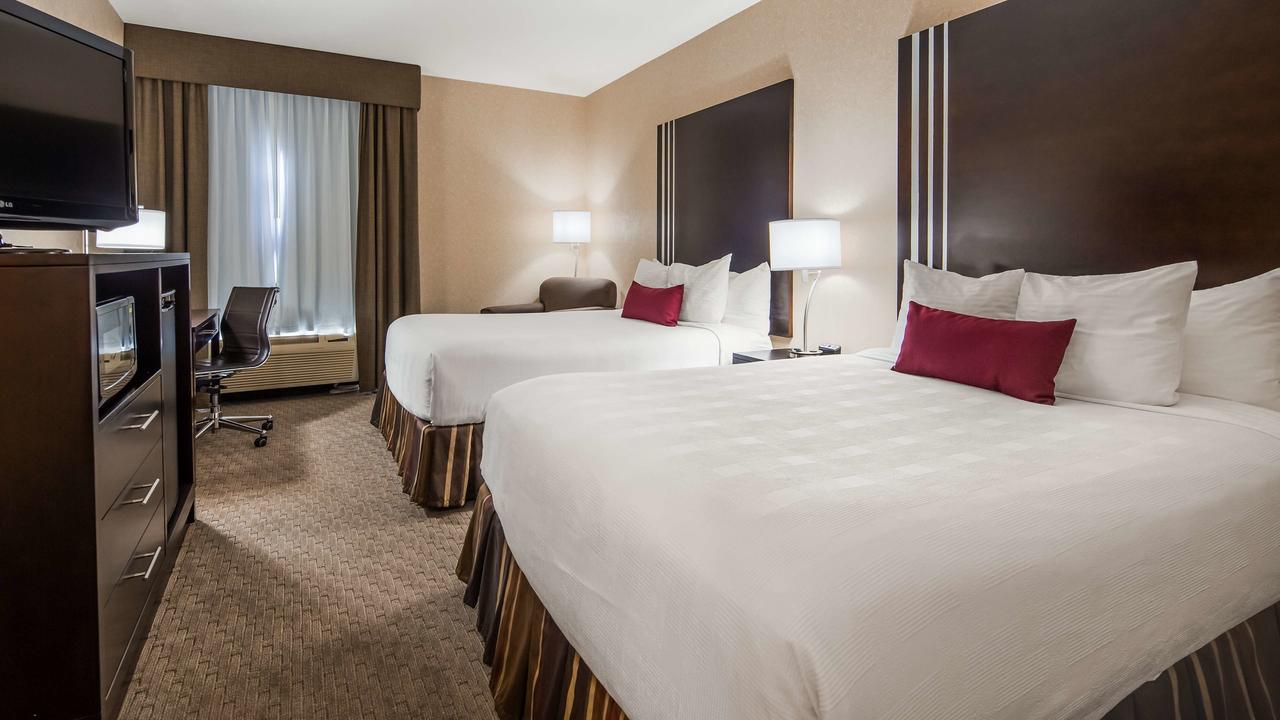 Best Western Plus Howe Inn - thumb 25