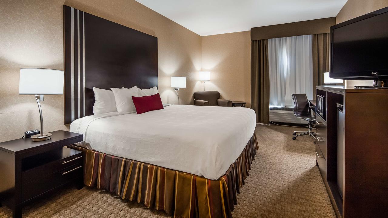 Best Western Plus Howe Inn - thumb 18