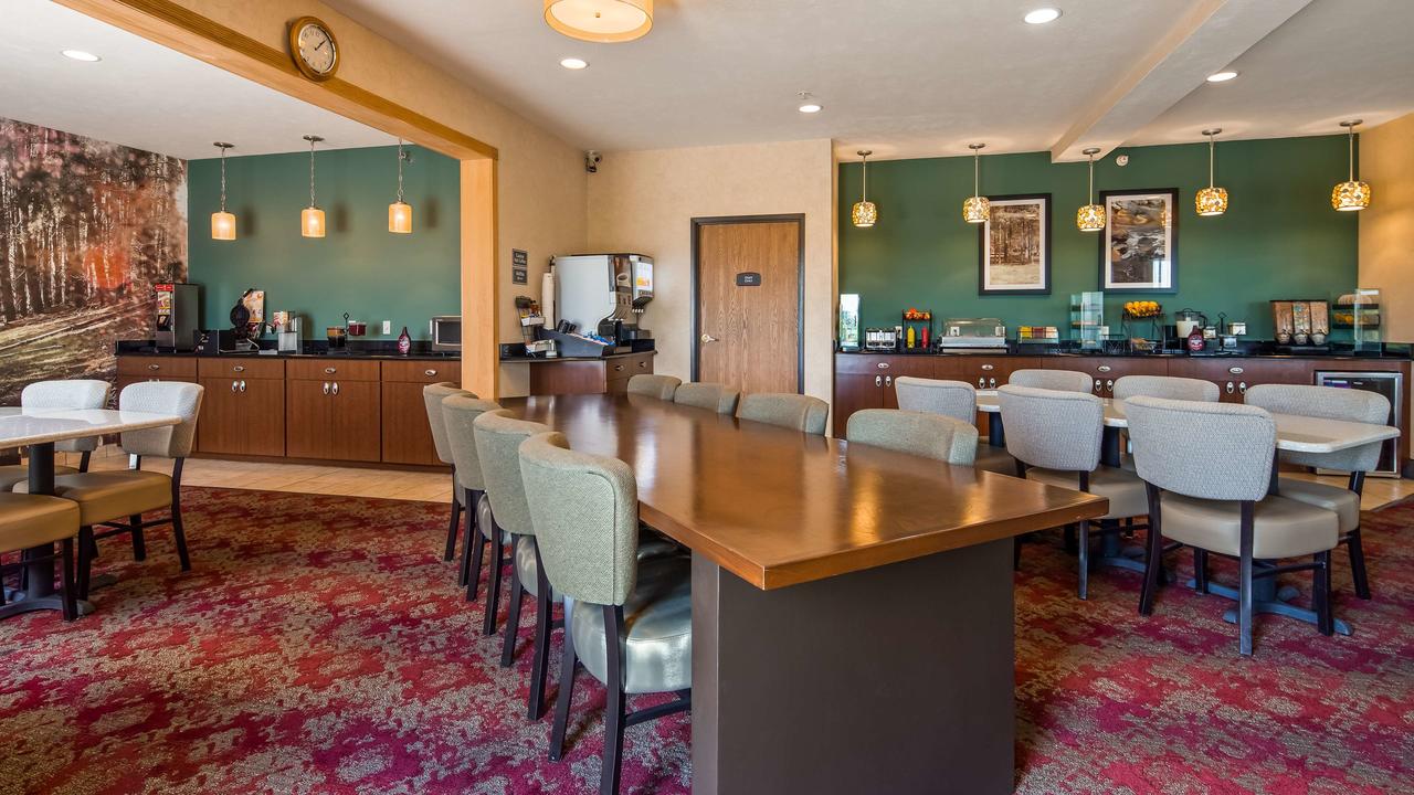 Best Western Plus Howe Inn - thumb 33