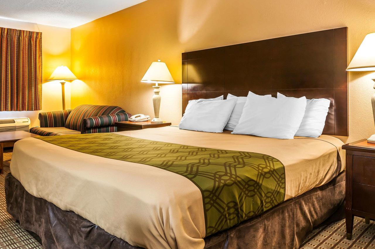 Econo Lodge Vincennes - thumb 20