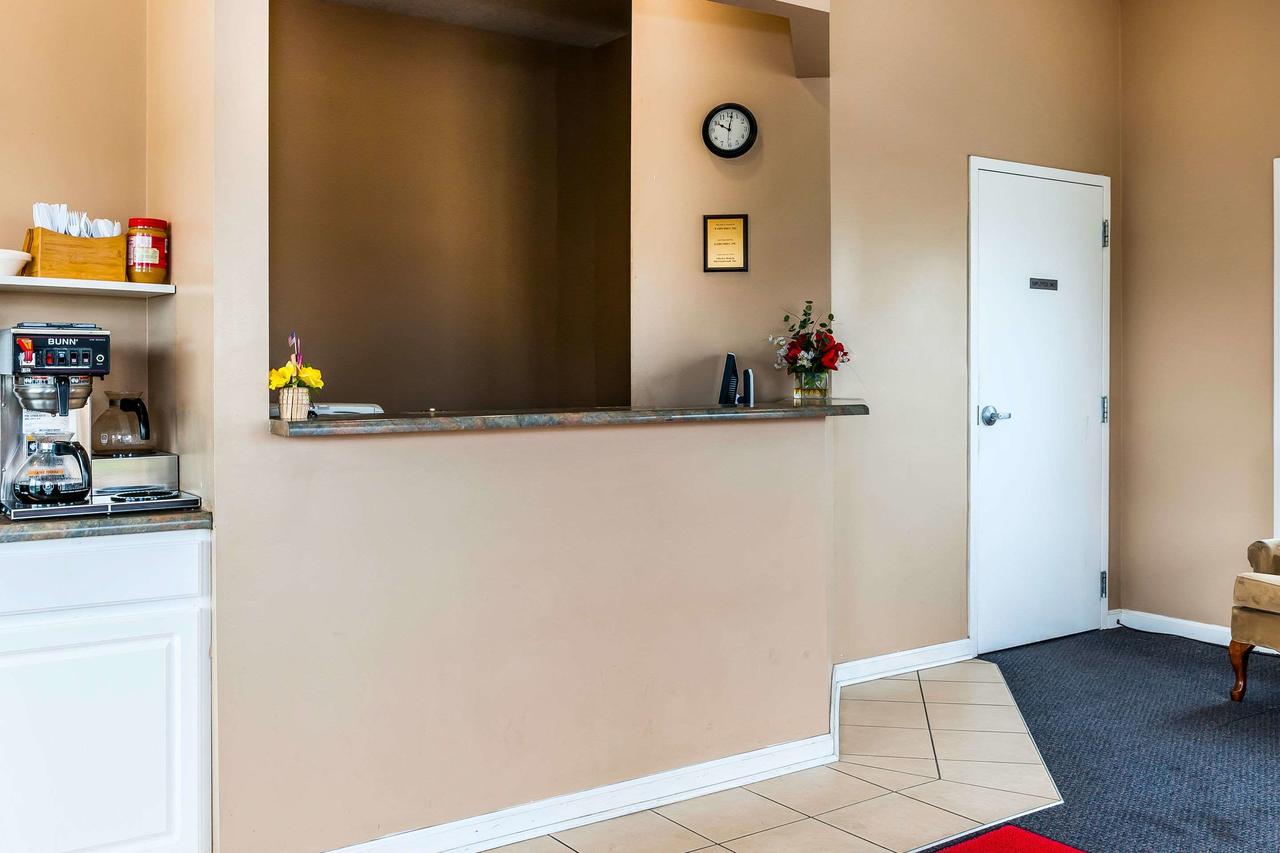 Econo Lodge Vincennes - thumb 2