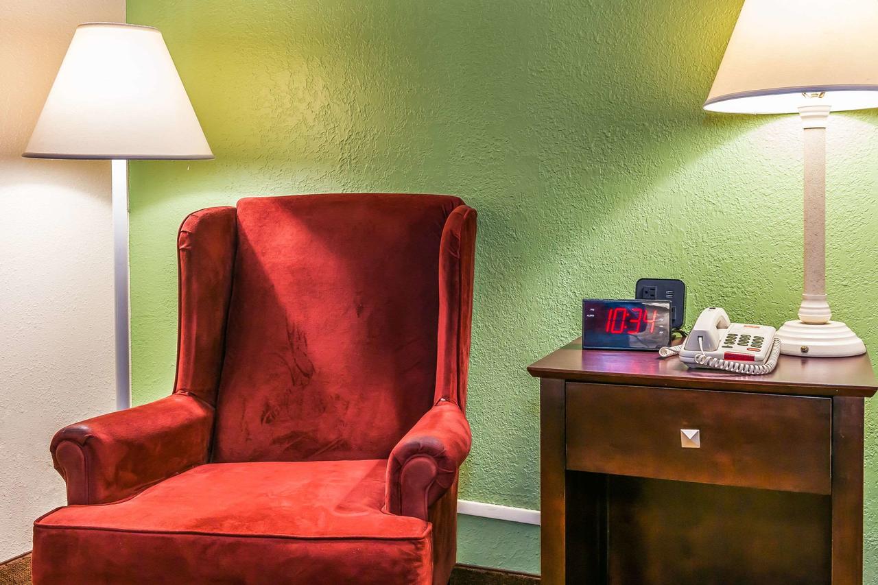 Econo Lodge Vincennes - thumb 13