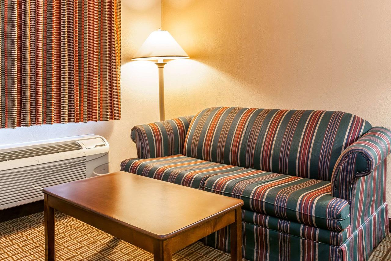 Econo Lodge Vincennes - thumb 16
