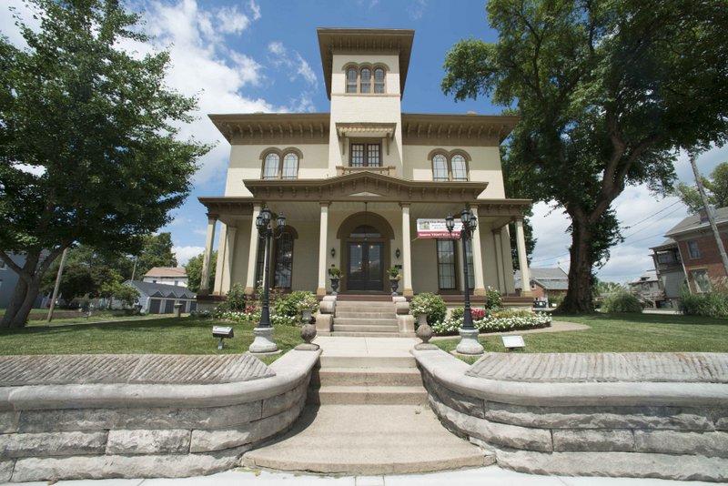 The Pepin Mansion Bed & Breakfast - thumb 5
