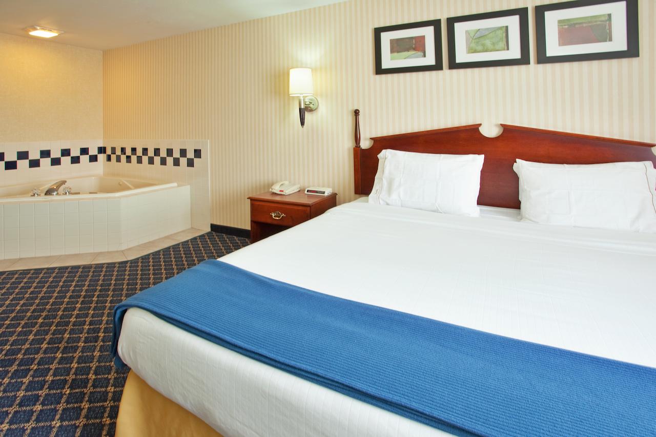 Holiday Inn Express Hotel & Suites Wabash - thumb 14