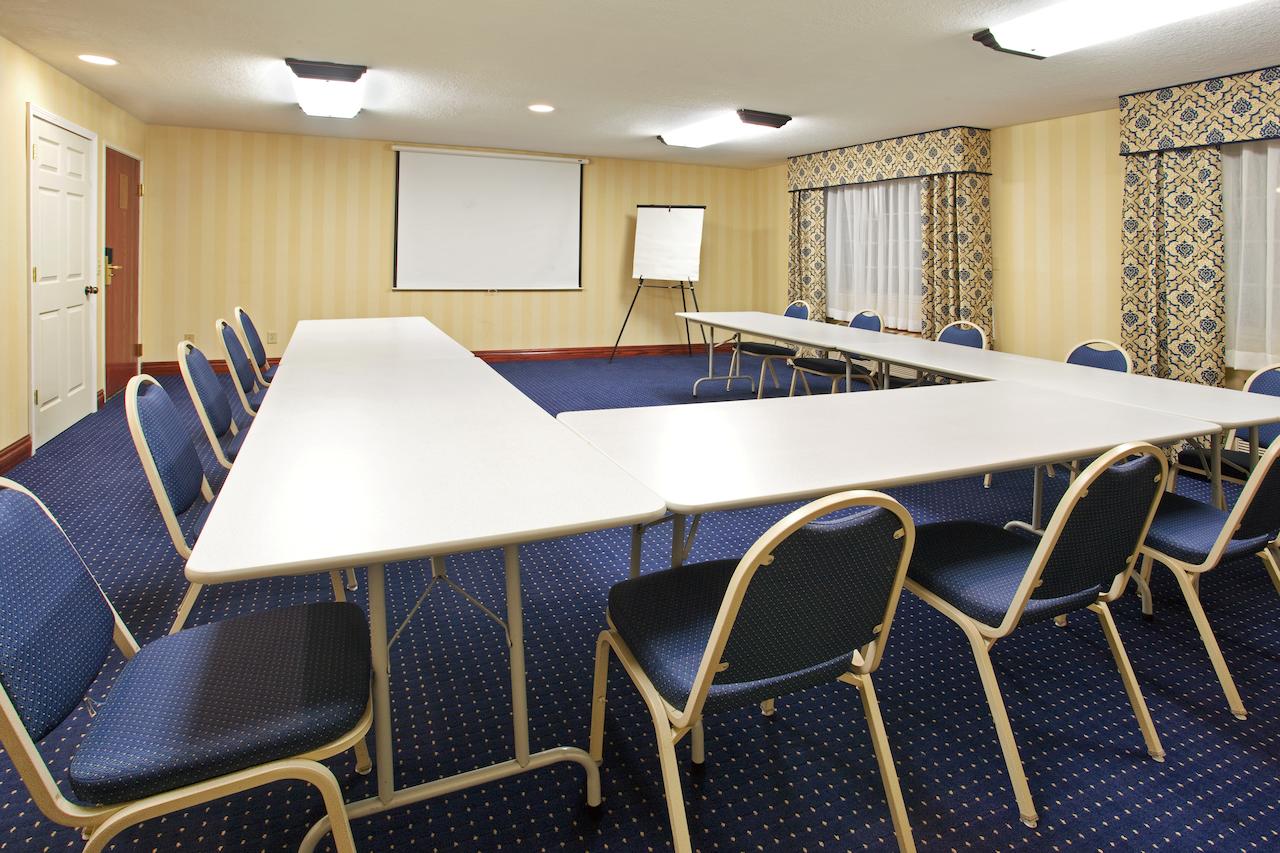 Holiday Inn Express Hotel & Suites Wabash - thumb 5