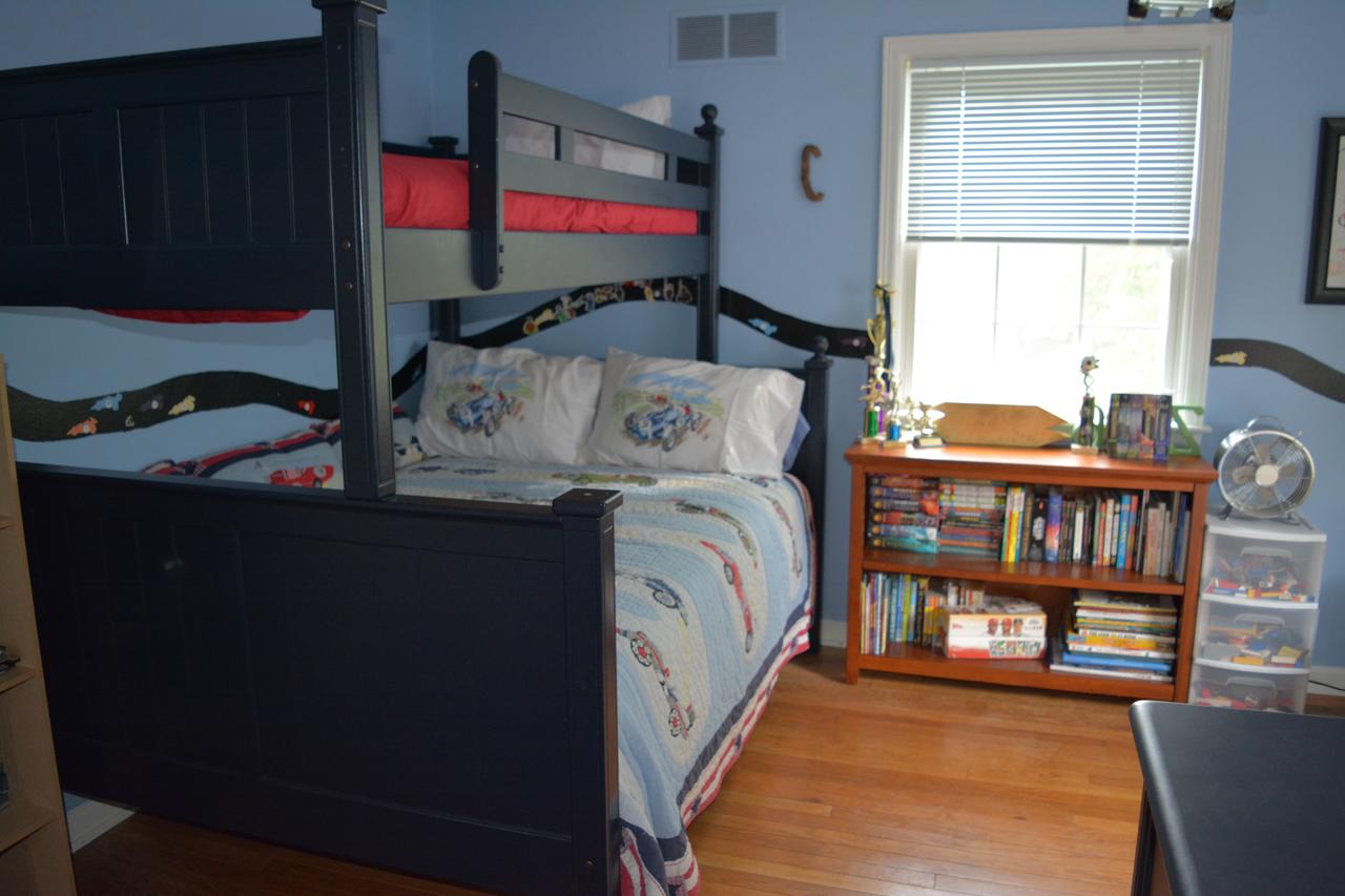 Relaxing Home On Quiet Street, Close To Campus/Downtown - thumb 7