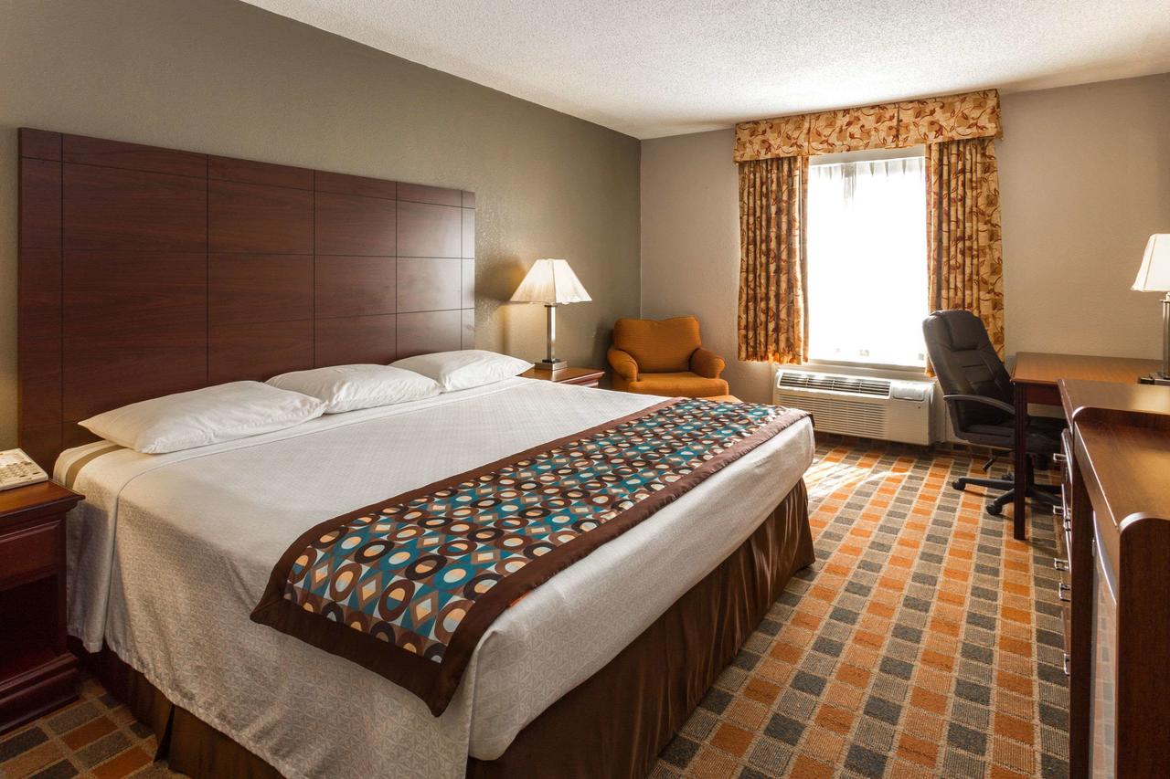Super 8 By Wyndham Frankfort IN - thumb 12